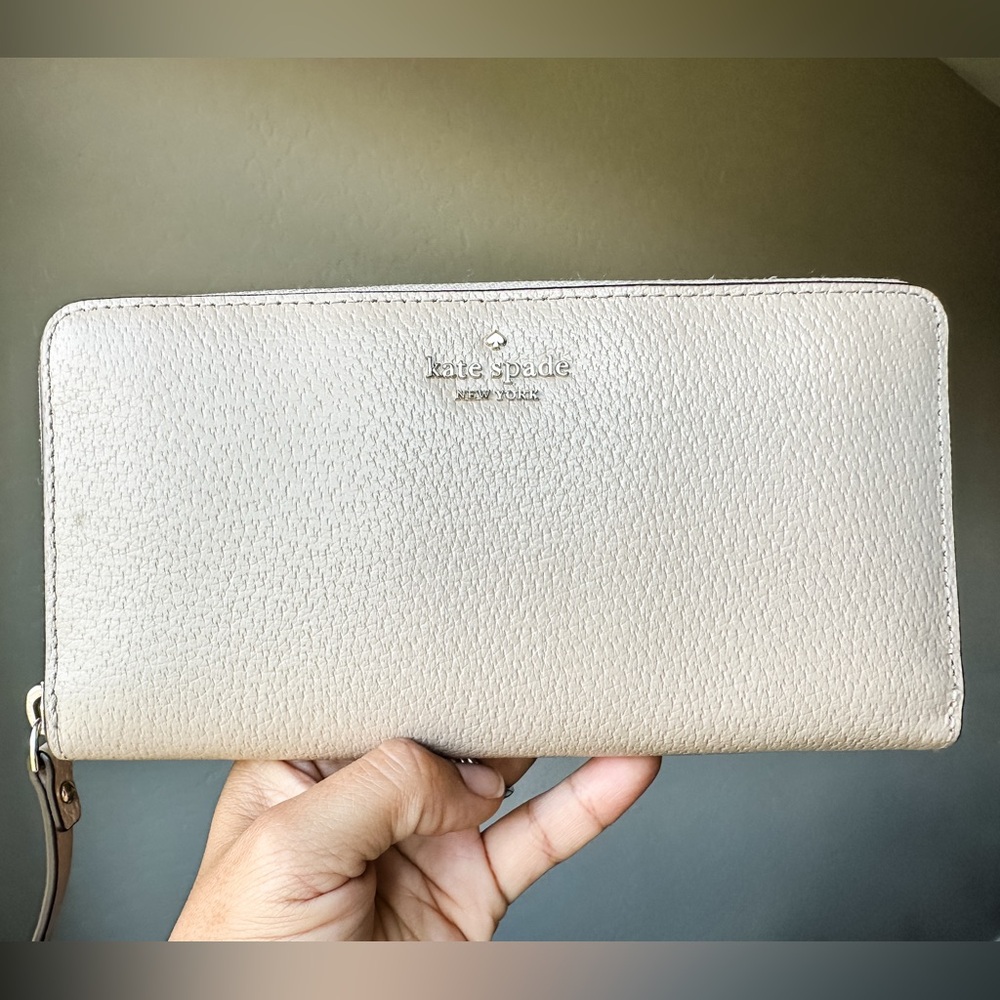 Kate Spade Handbag and Wallet Set - Picture 12 of 15